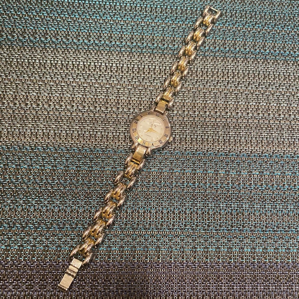 Cheryl Tiegs Two Tone Gold Silver Wrist Watch